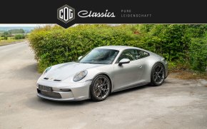 Porsche 911 GT3 Touring  3