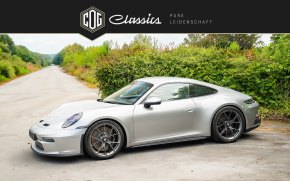 Porsche 911 GT3 Touring  13