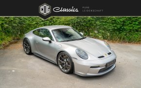 Porsche 911 GT3 Touring  8