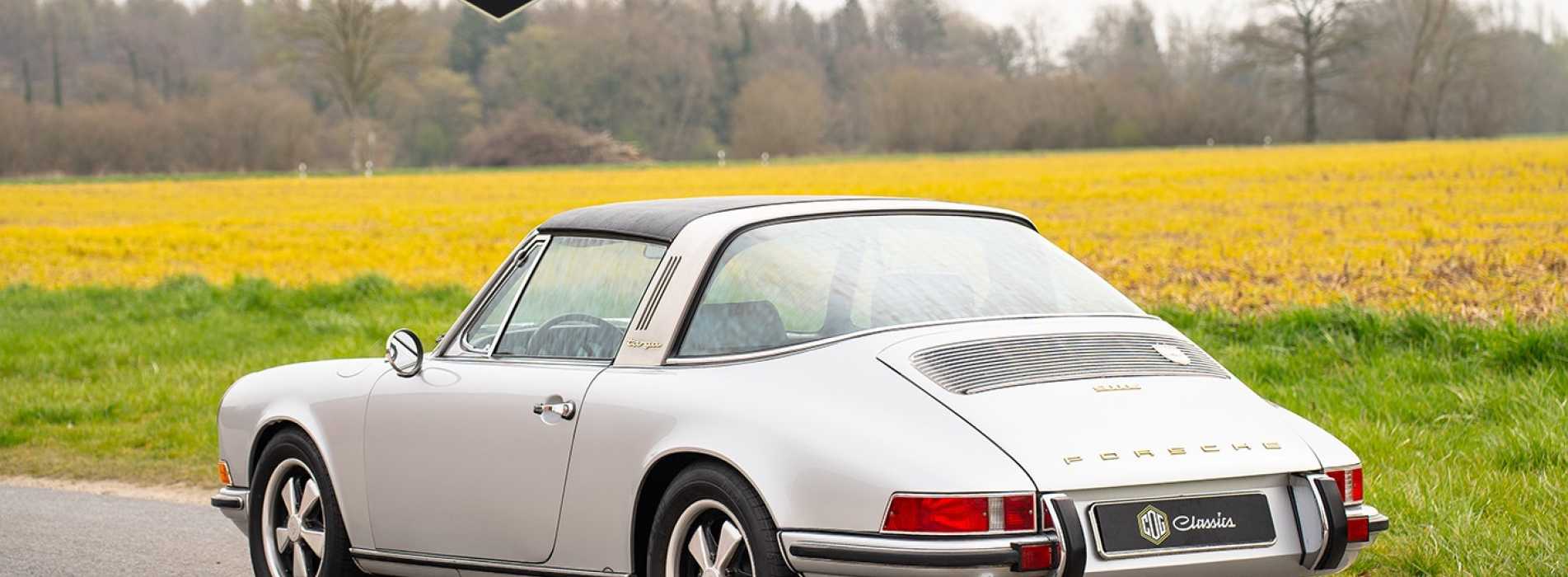 Porsche 911 S 2.2 Targa  2