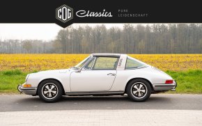 Porsche 911 S 2.2 Targa  9