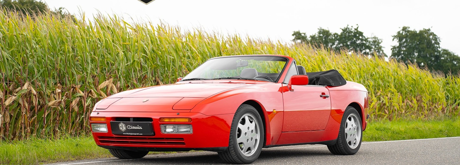 Porsche 944 Turbo Cabriolet 1