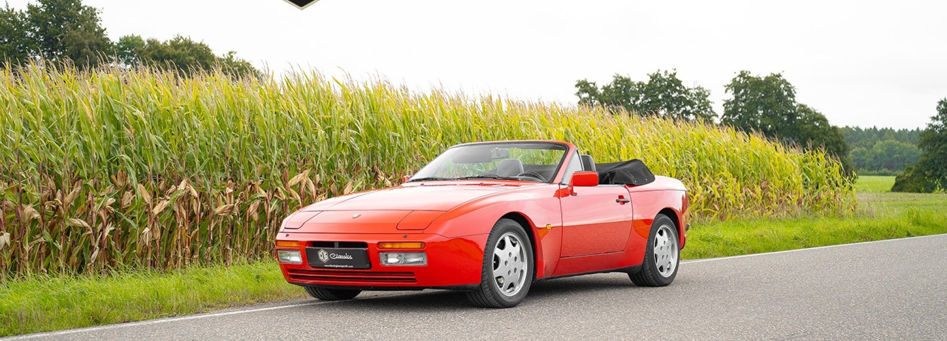 Porsche 944 Turbo Cabriolet 2
