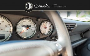 Porsche 993 3.6 Carrera Cabrio 82
