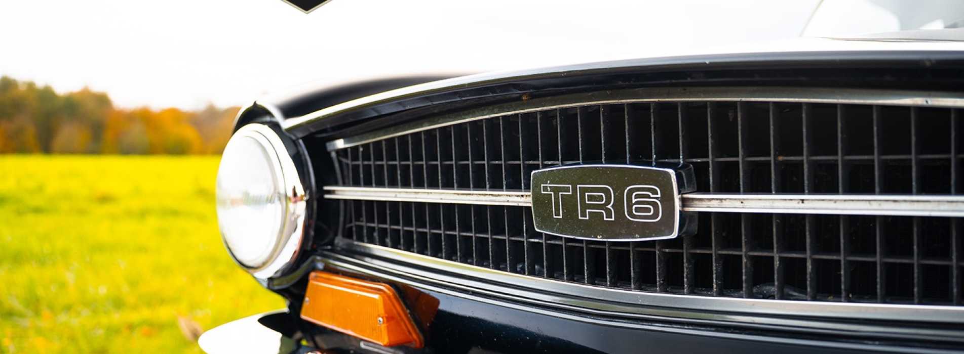 Triumph TR6 11